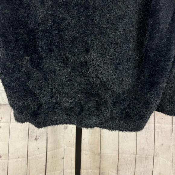 Chico’s Cowl Neck Black Super Soft Fuzzy Sweater Size 2 Medium - Picture 4 of 6
